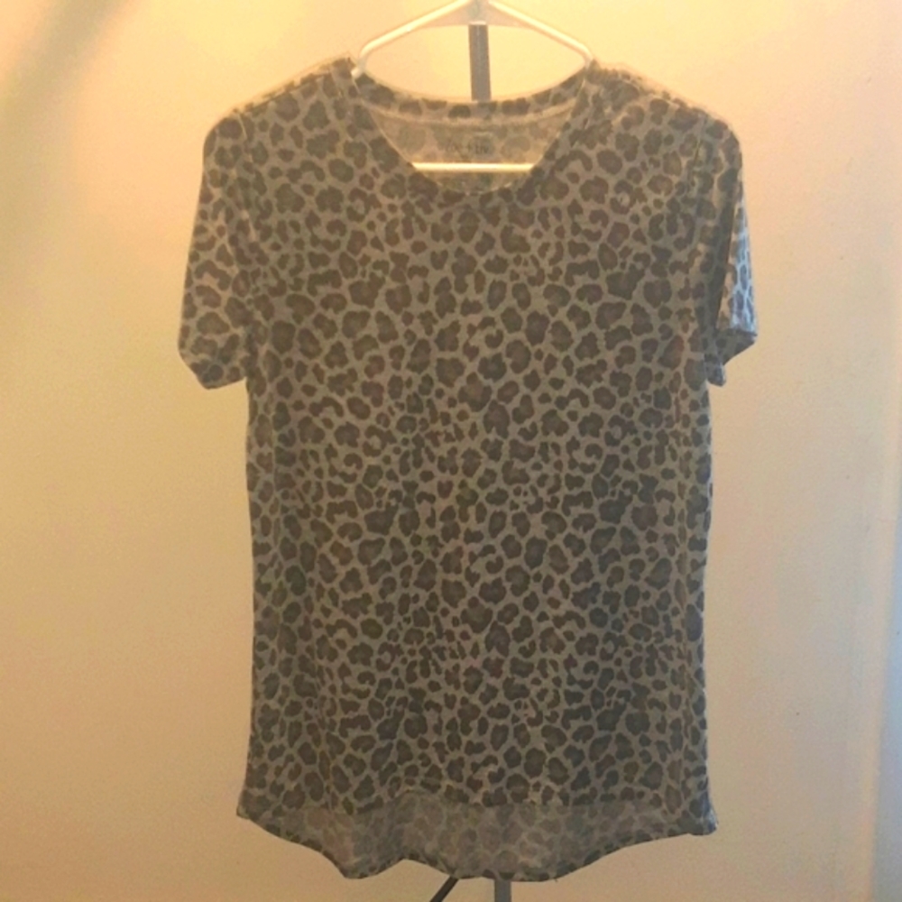 Grey Cheetah Print Zoe + Liv T-shirt